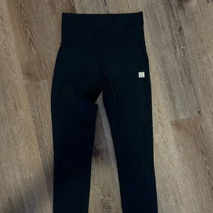 Vuori Daily Leggings - Navy